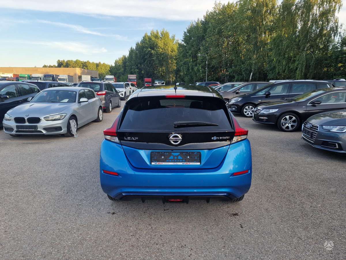 Nissan Leaf, 40 kWh, hatchback