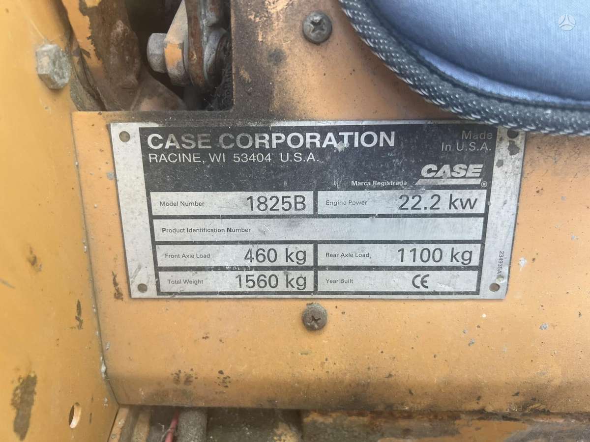 Case 1825B, excavator loader