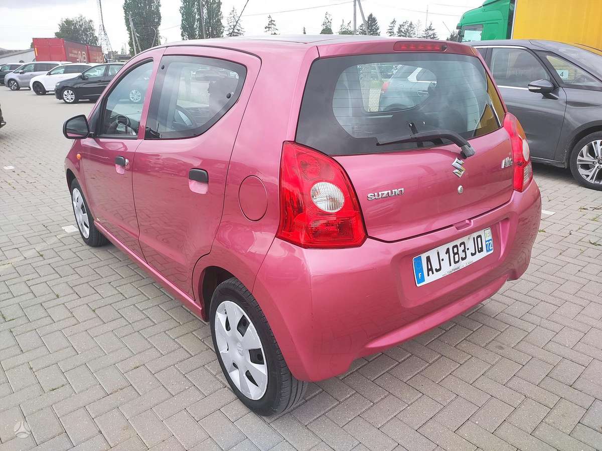 Suzuki Alto по частям