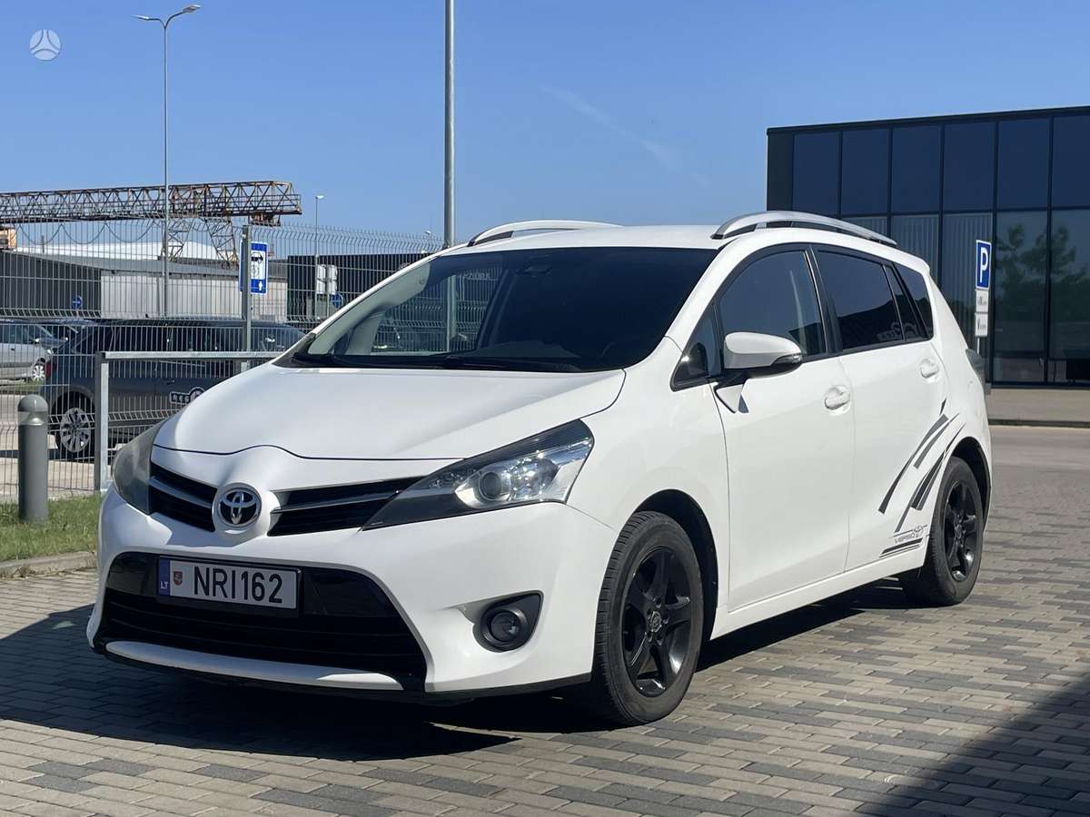 Toyota Verso - 2