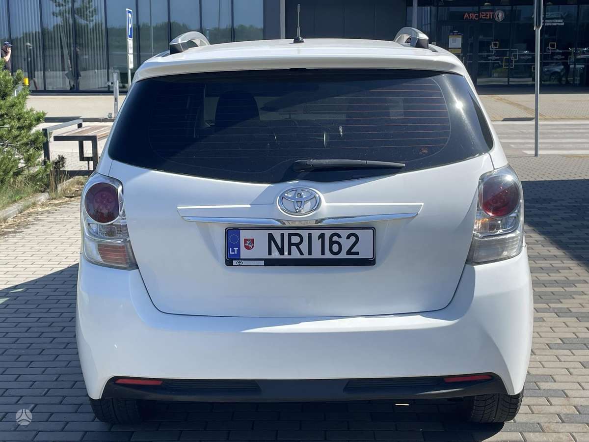 Toyota Verso - 7
