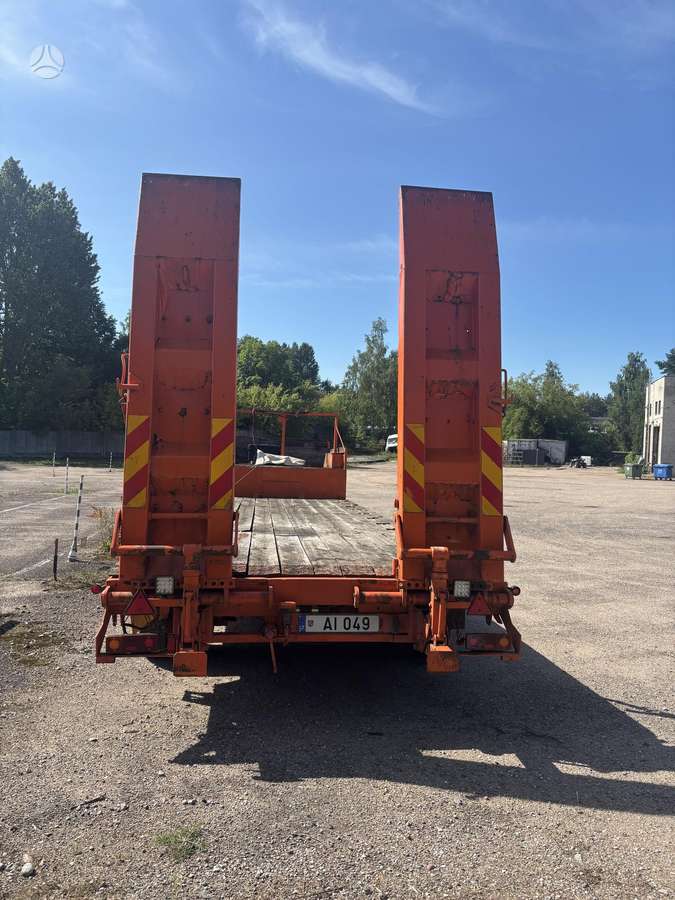 Mueller Mitteltal, spec. priekabos / puspriekabės