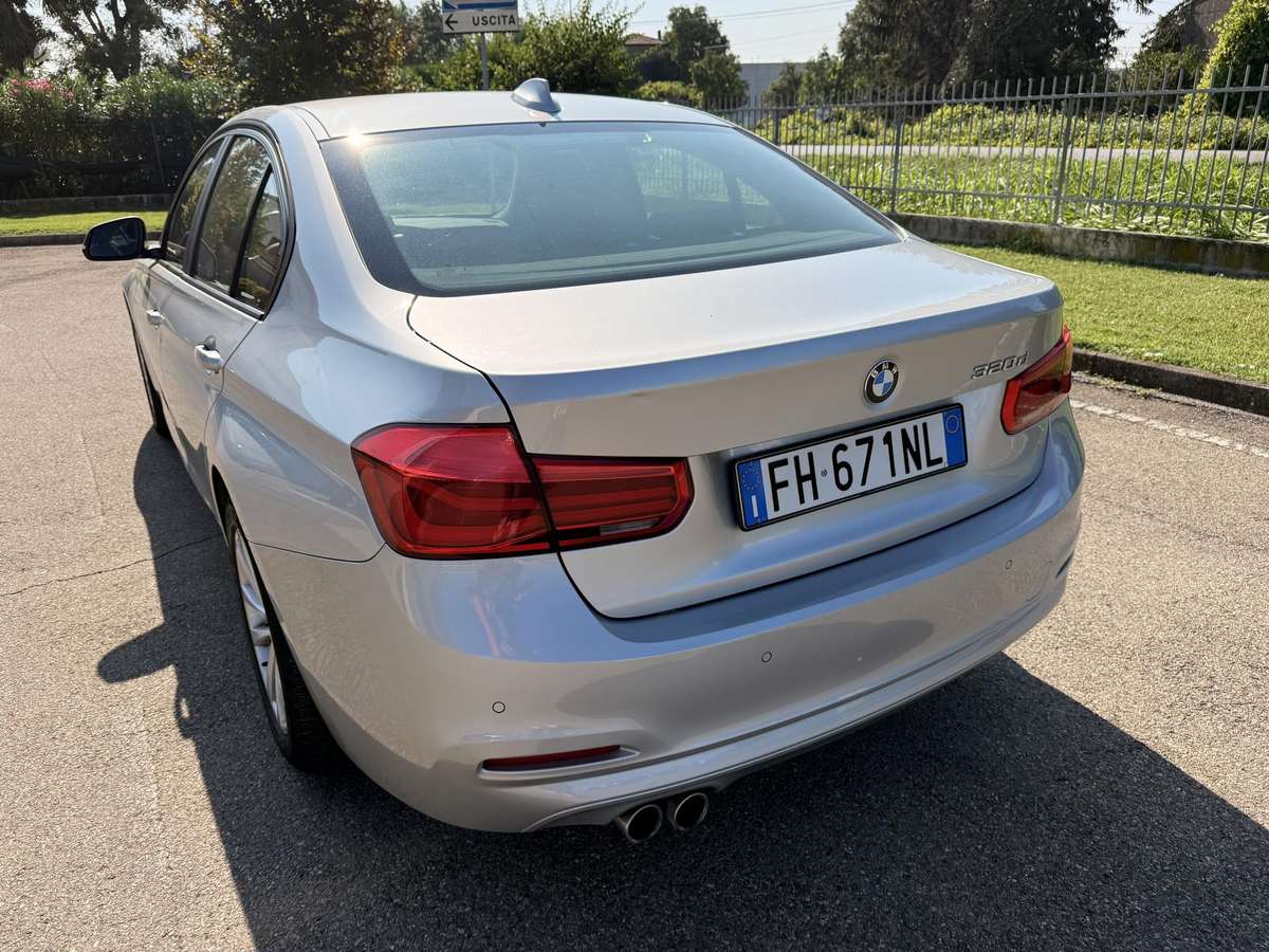 BMW 320, 2.0 l., Седан
