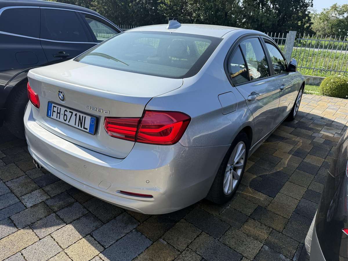 BMW 320, 2.0 l., Седан