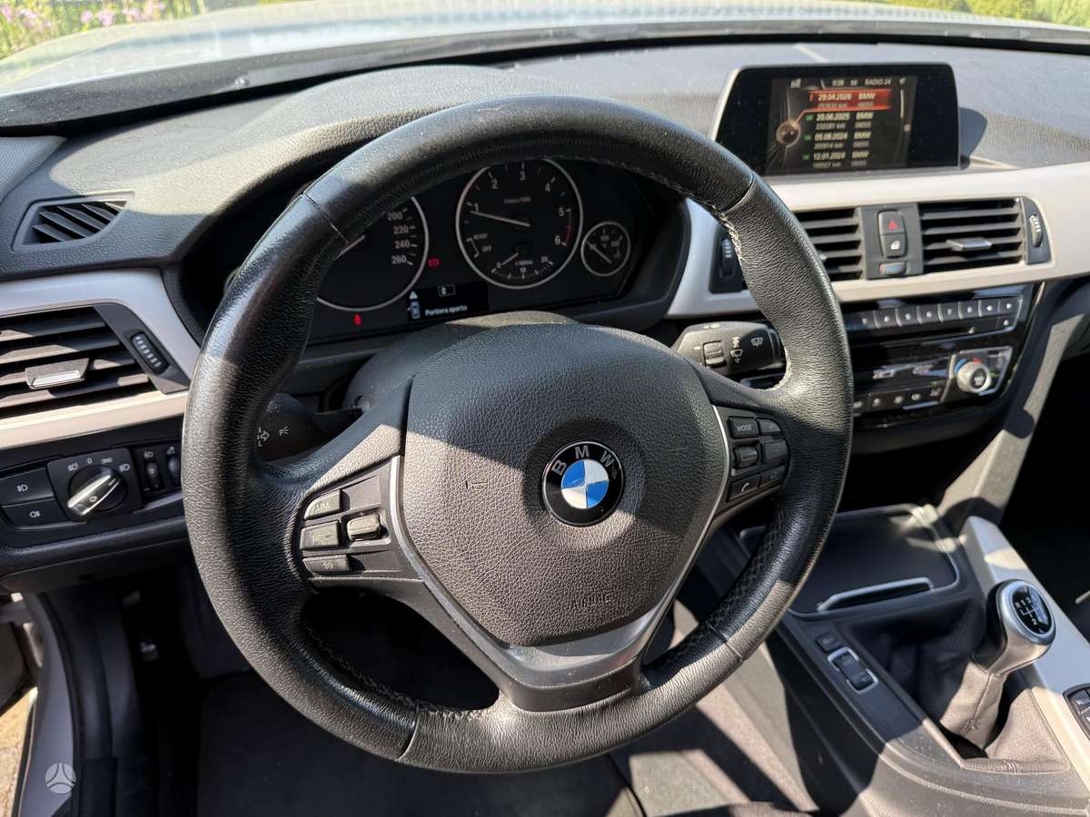 BMW 320, 2.0 l., Седан