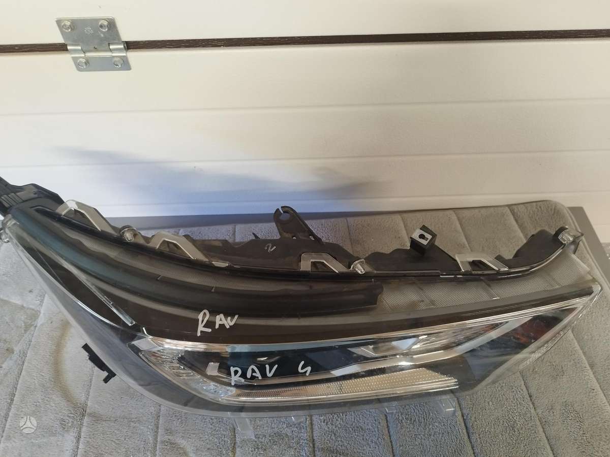 Toyota RAV4 Be defektų