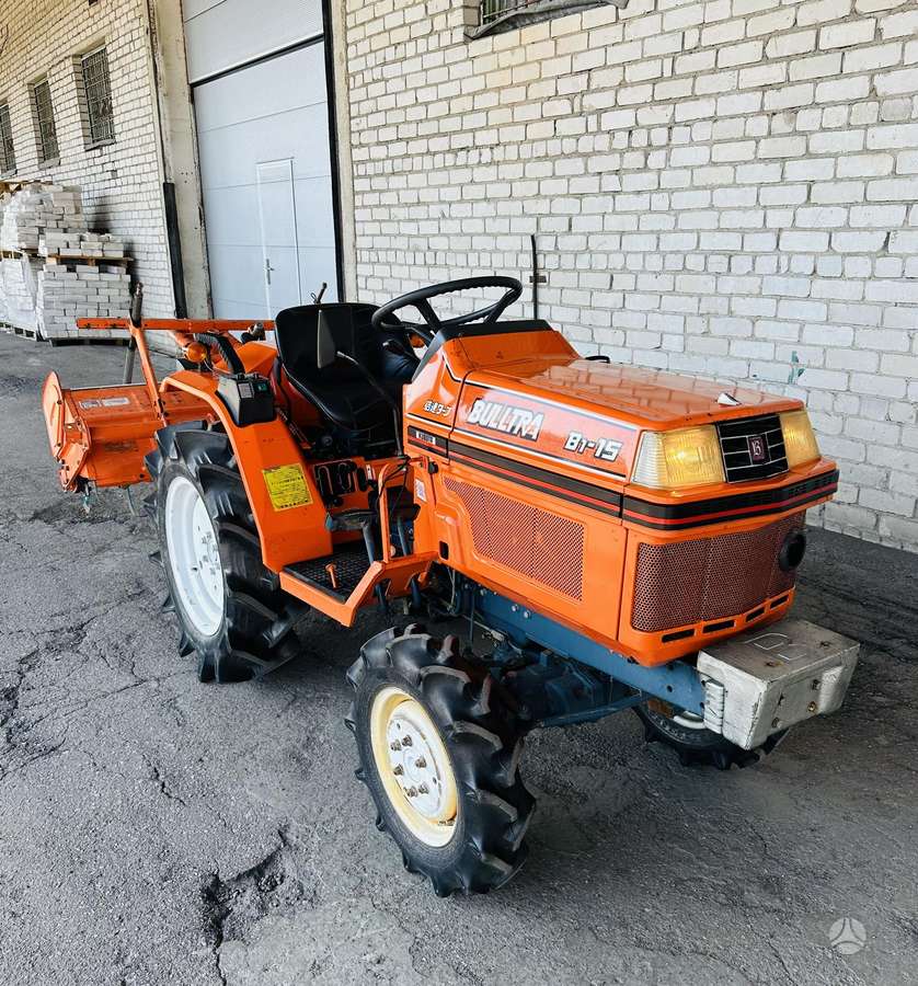 Kubota B1-15, traktoriai