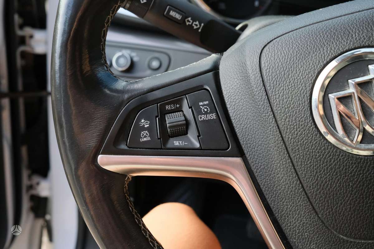 Buick Encore, 1.4 l., off-road / crossover