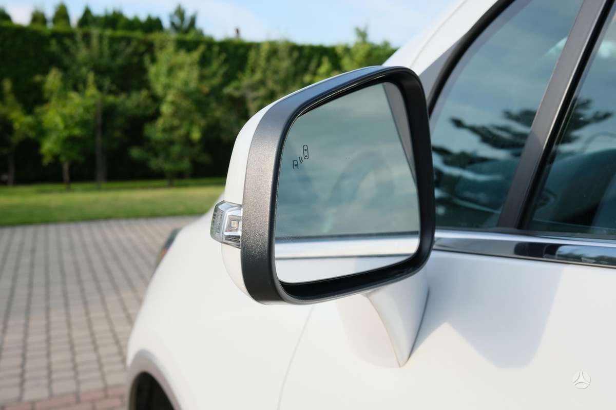Buick Encore, 1.4 l., off-road / crossover