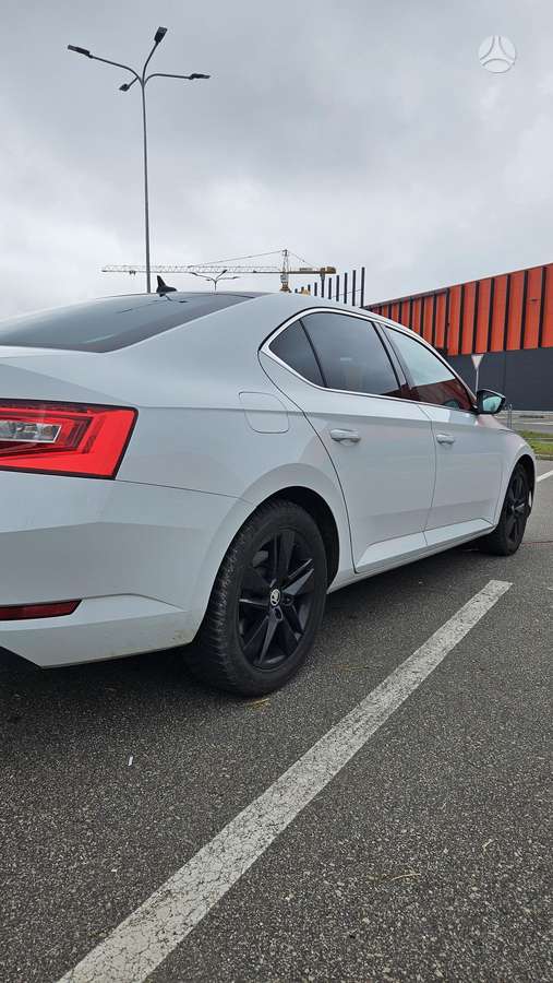 Škoda Superb - 9