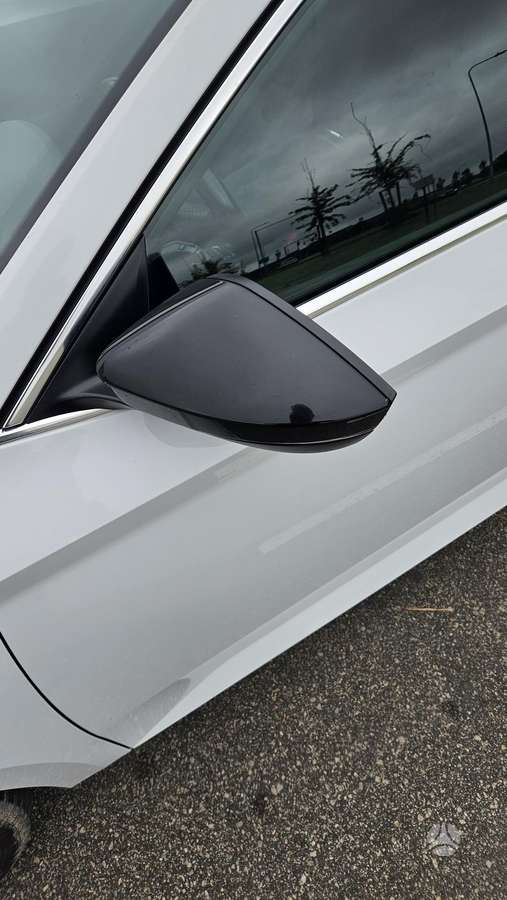 Skoda Superb, 2.0 l., Седан