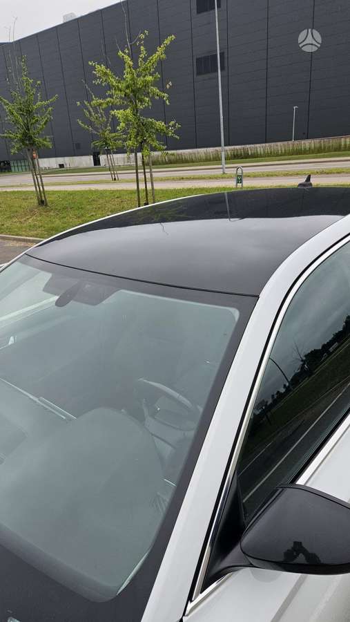 Skoda Superb, 2.0 l., Седан