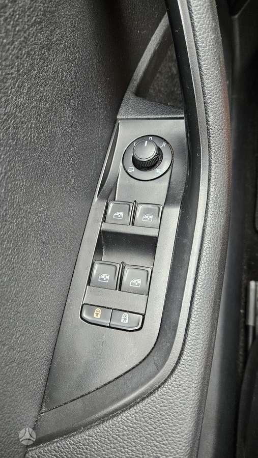 Skoda Superb, 2.0 l., Седан