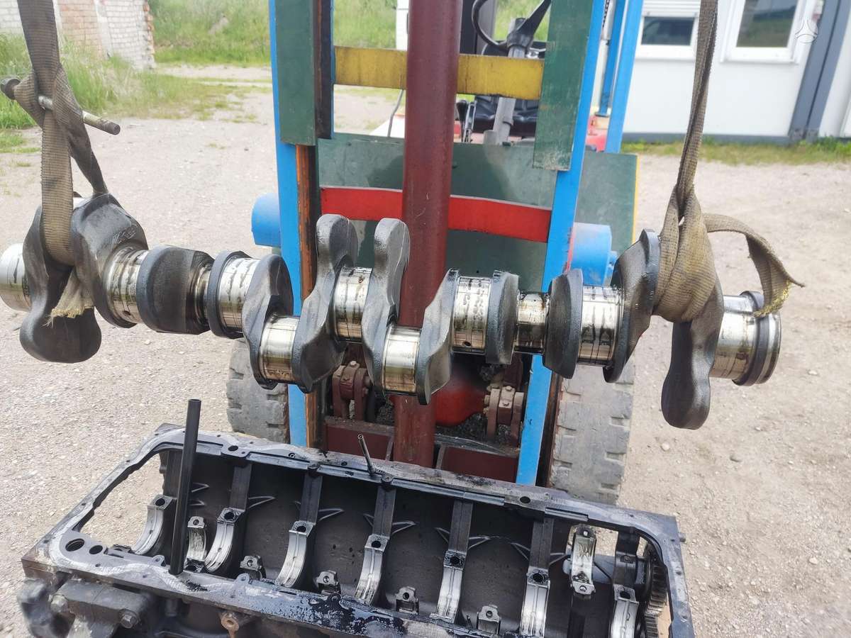 MAN Alkūninis velenas D2066, trucks