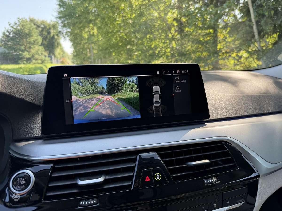 BMW 520, 2.0 l., Седан