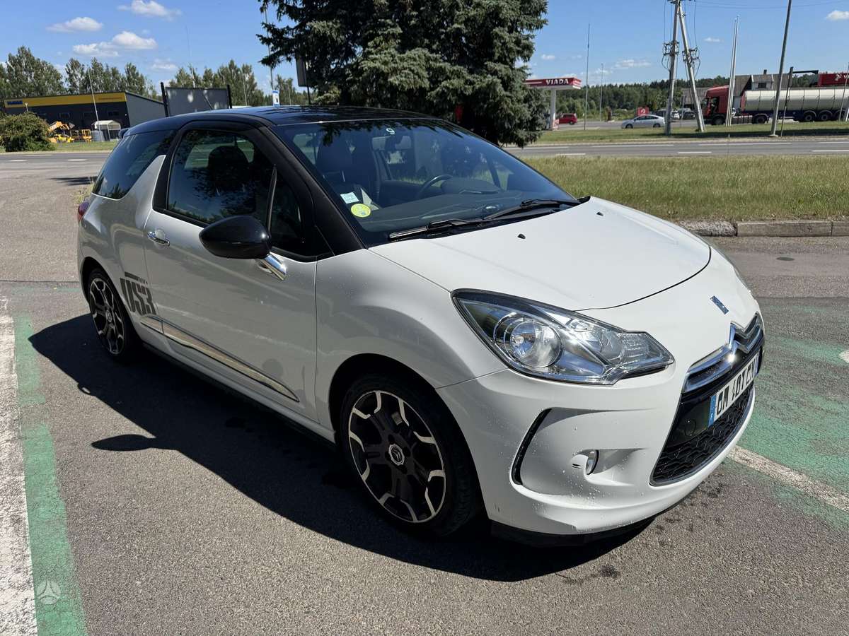 Citroen DS3, 1.6 l., hatchback