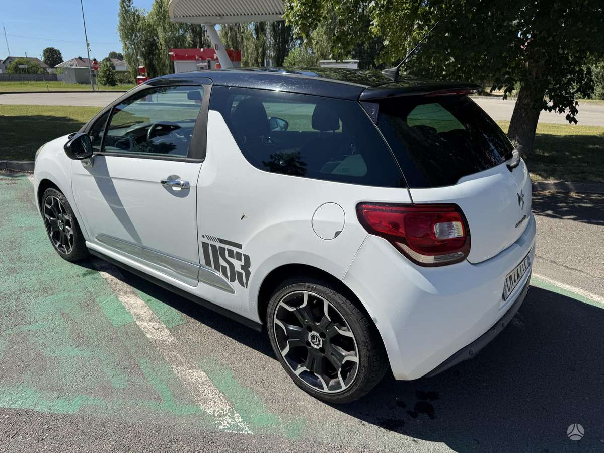 Citroen DS3, 1.6 l., hatchback