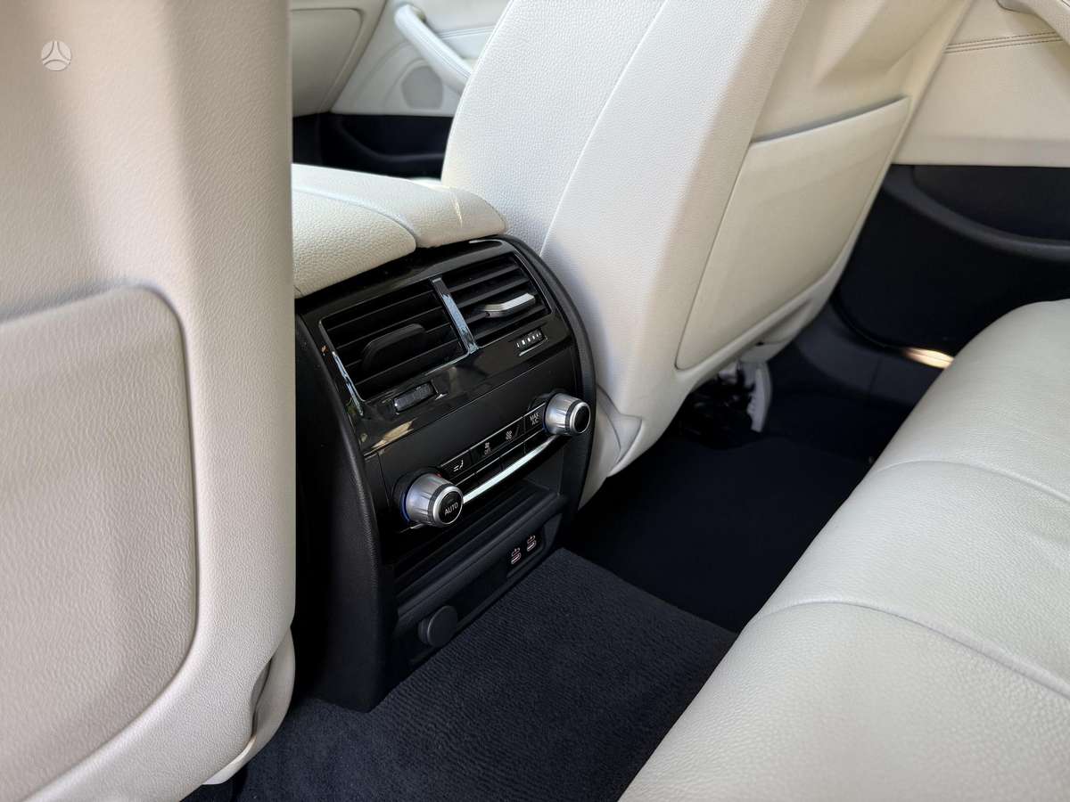 BMW 520, 2.0 l., Седан