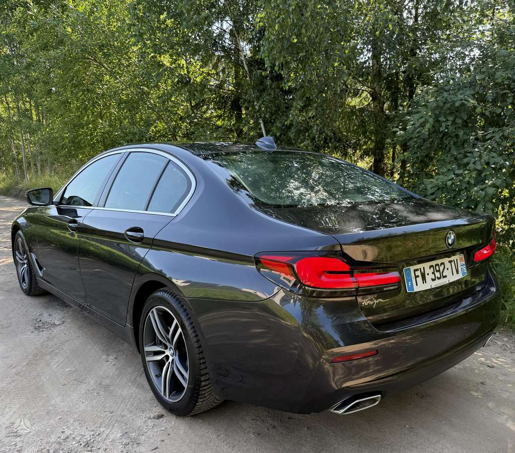 BMW 520, 2.0 l., Седан