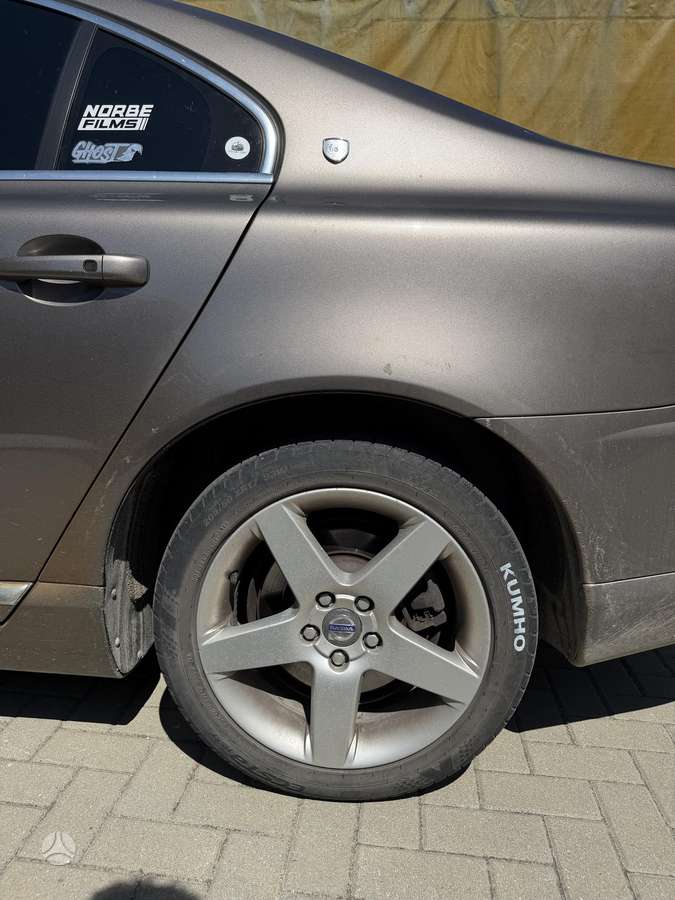 Volvo S80, 2.4 l., Седан