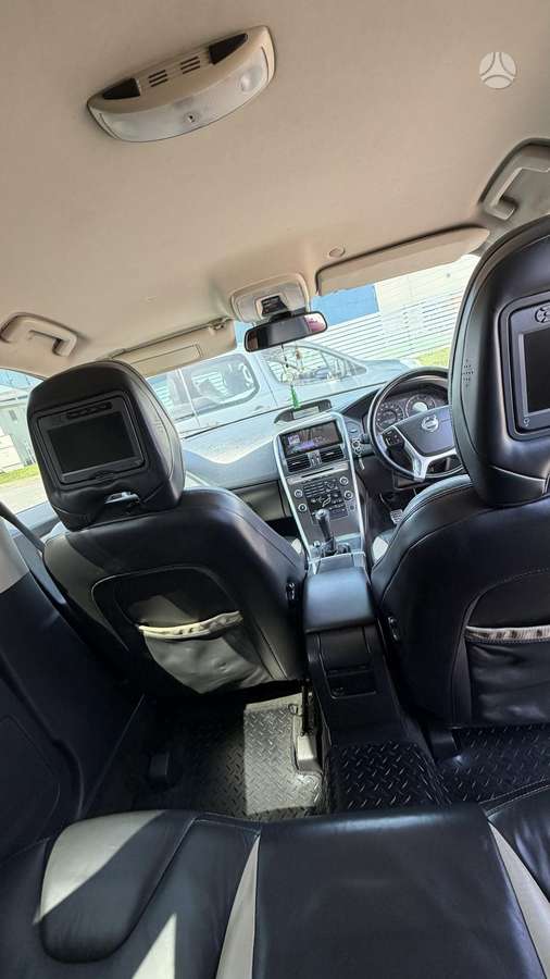 Volvo XC60 - 10