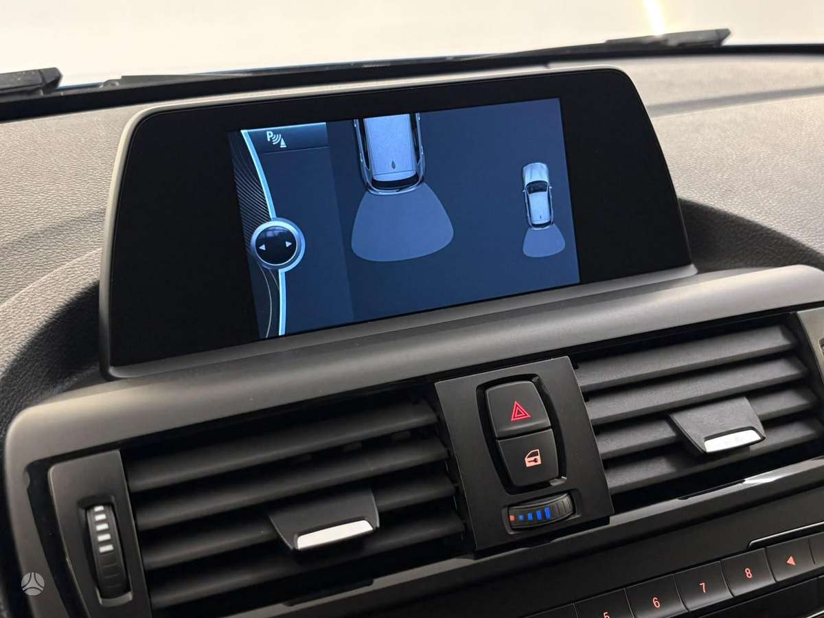 BMW 120, 2.0 l., Хэтчбек