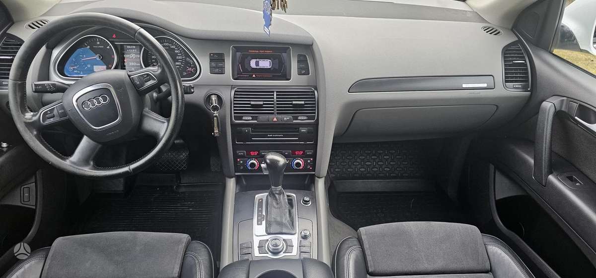 Audi Q7, 3.0 l., Внедорожник / Кроссовер