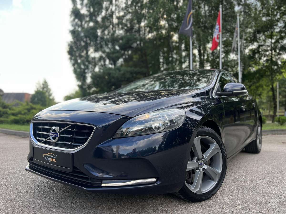 Volvo V40, 2.0 l., hatchback