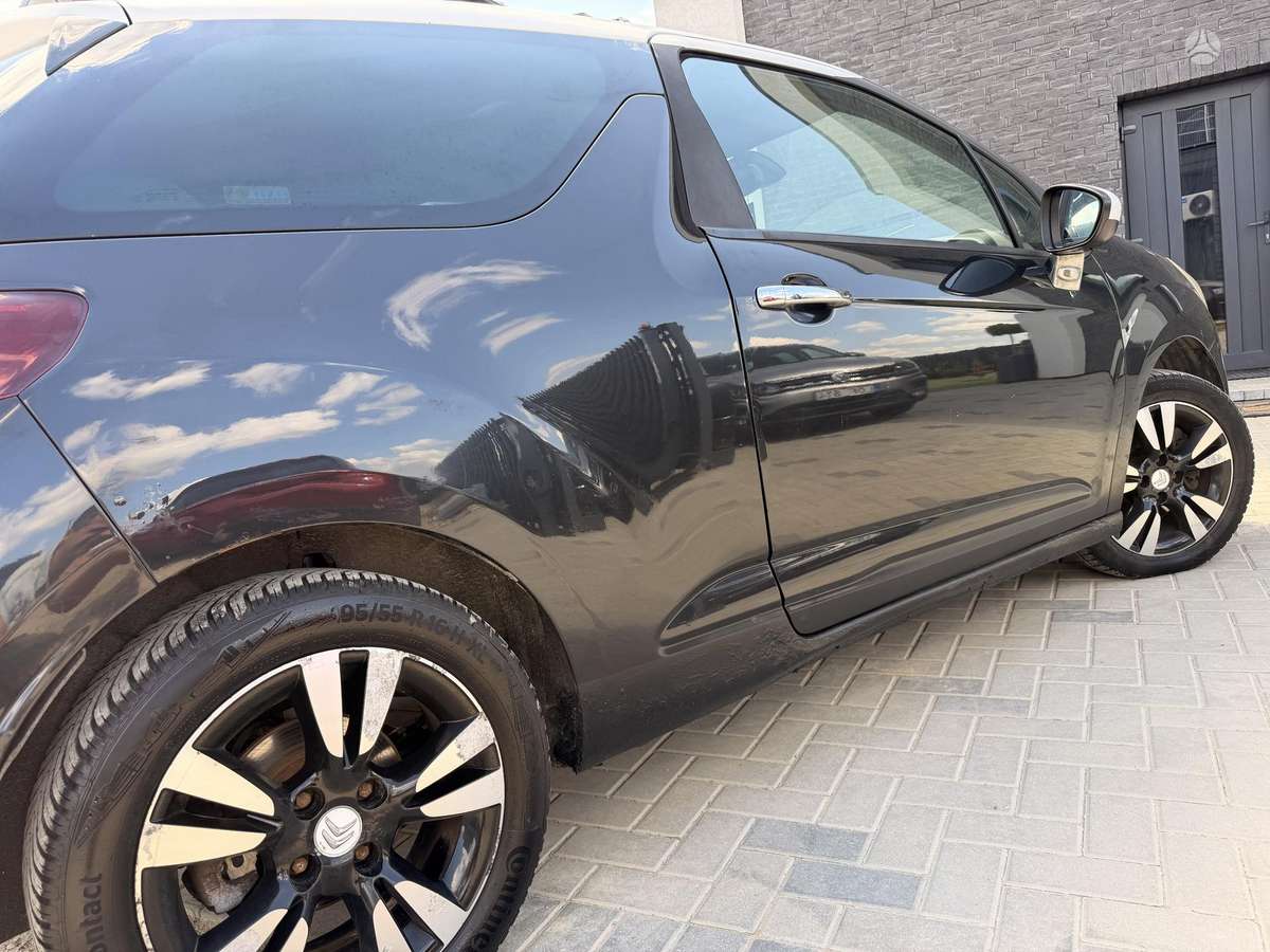 Citroen DS3, 1.6 l., Хэтчбек