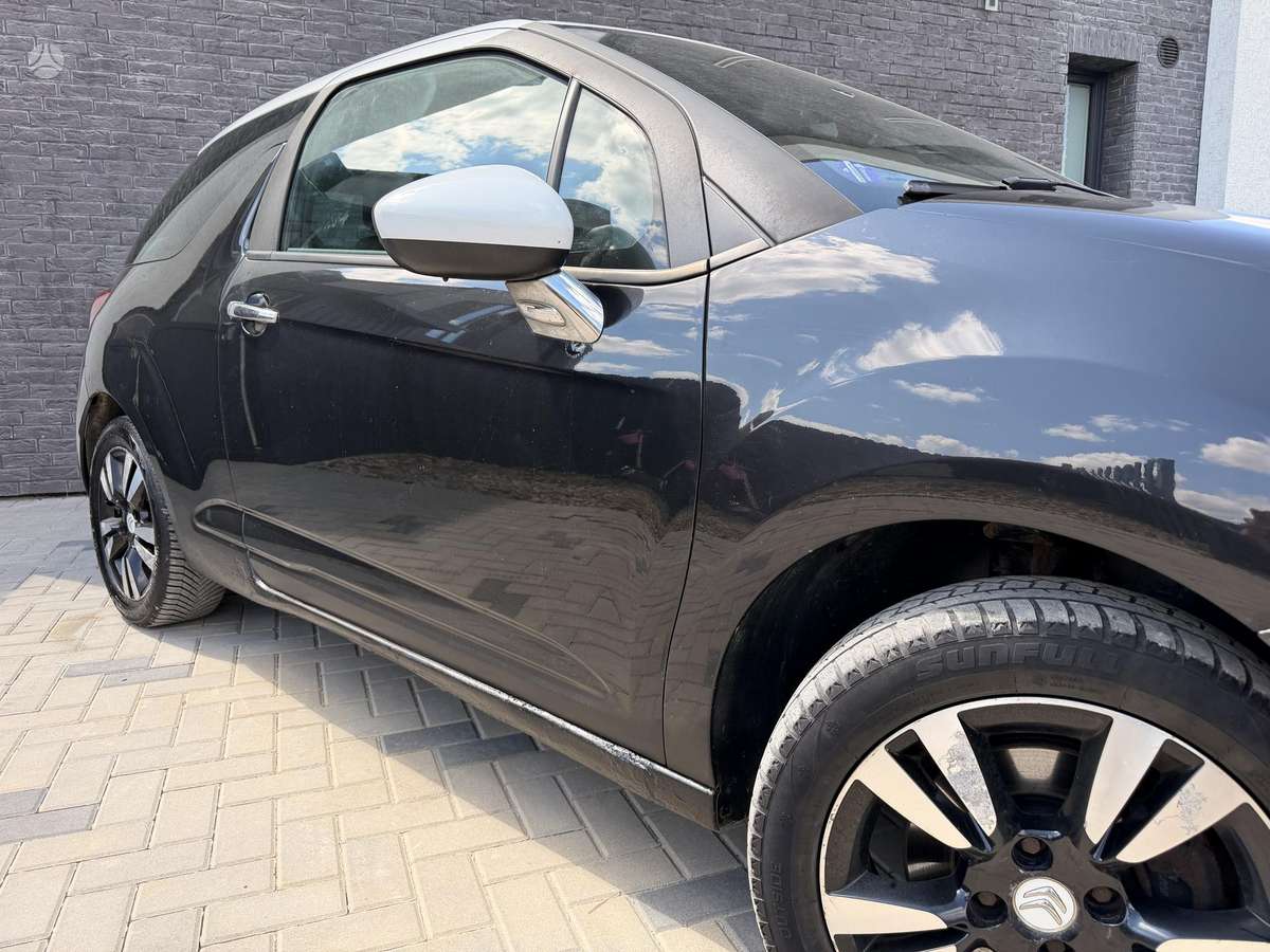 Citroen DS3, 1.6 l., Хэтчбек