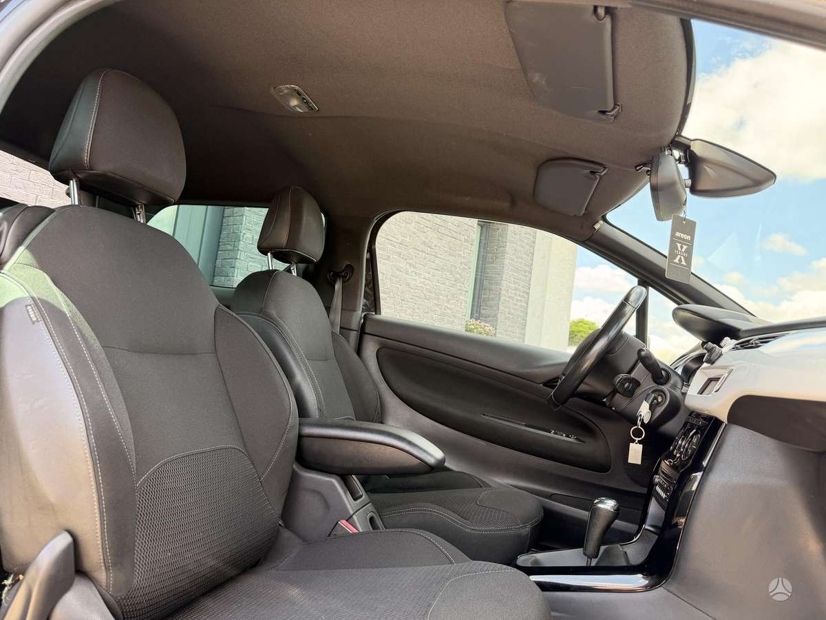 Citroen DS3, 1.6 l., Хэтчбек