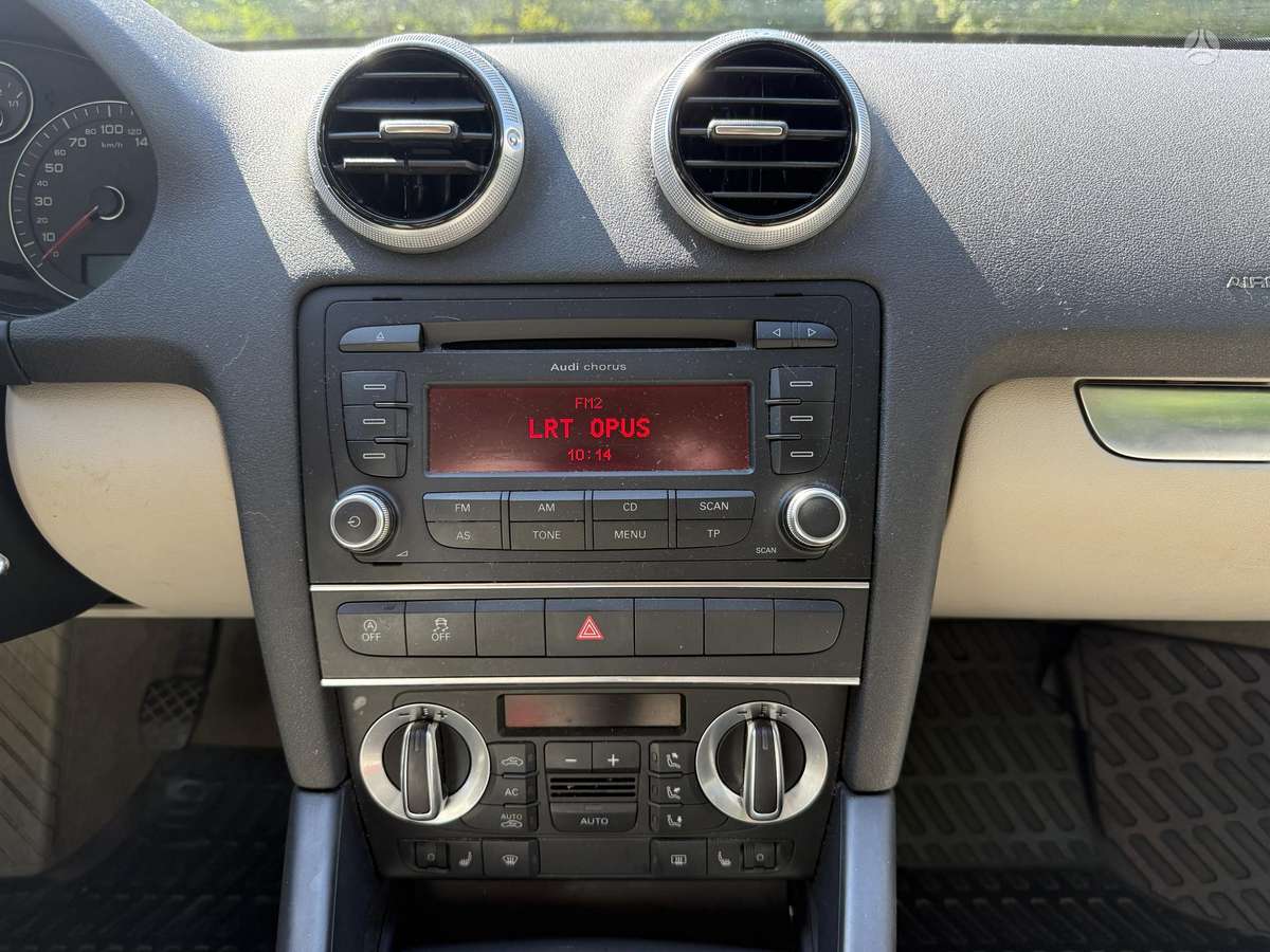 Audi A3, 1.6 l., Хэтчбек