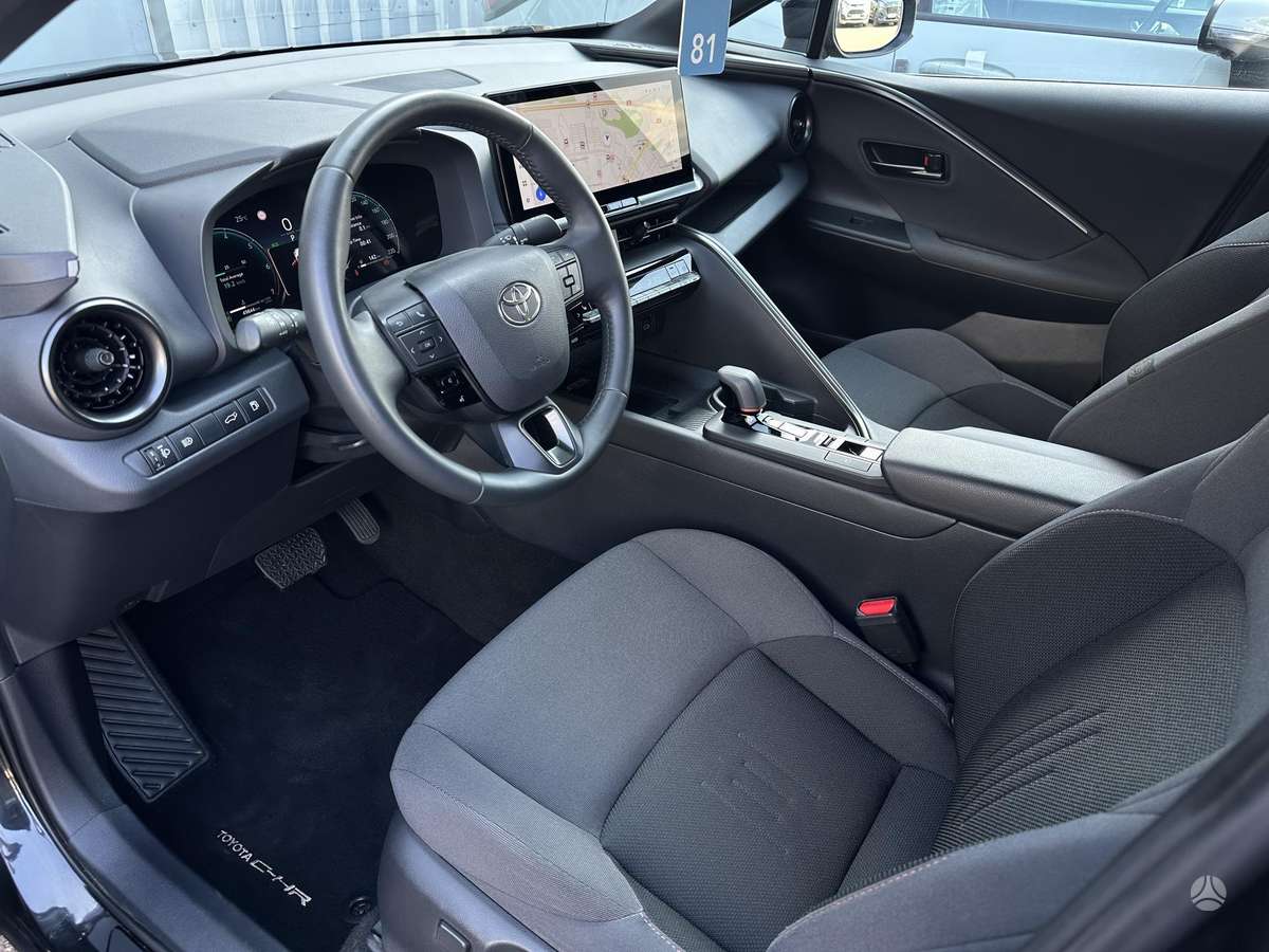 Toyota C-HR - 9