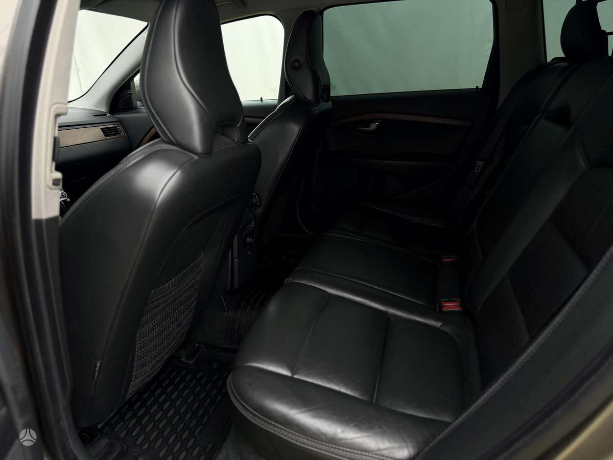 Volvo XC70, 2.4 l., Универсал