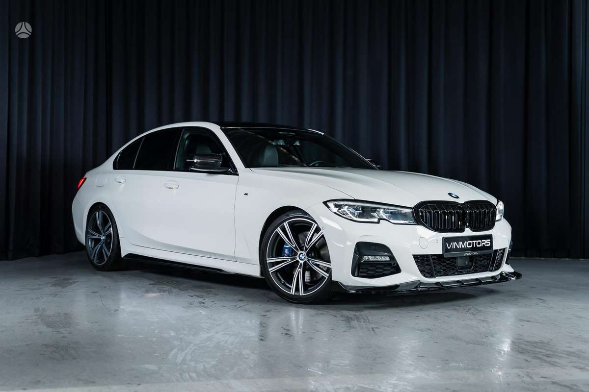 BMW 330, 2.0 l., Седан