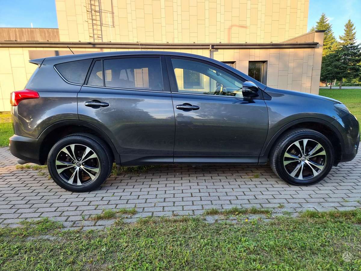 Toyota RAV4 - 4