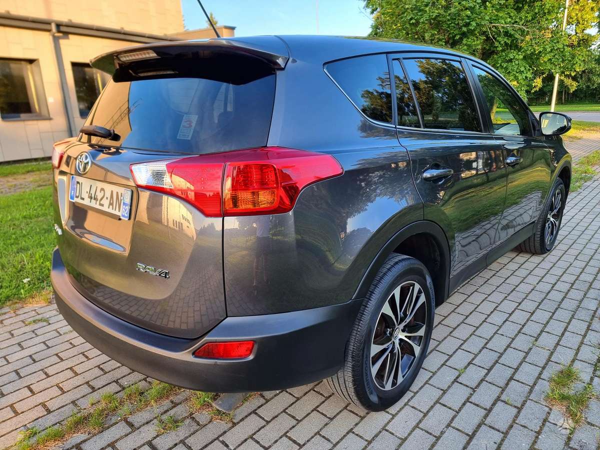 Toyota RAV4 - 5