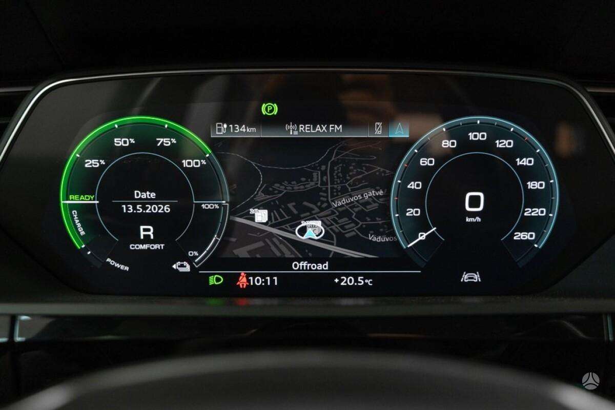 Audi e-tron, Внедорожник / Кроссовер