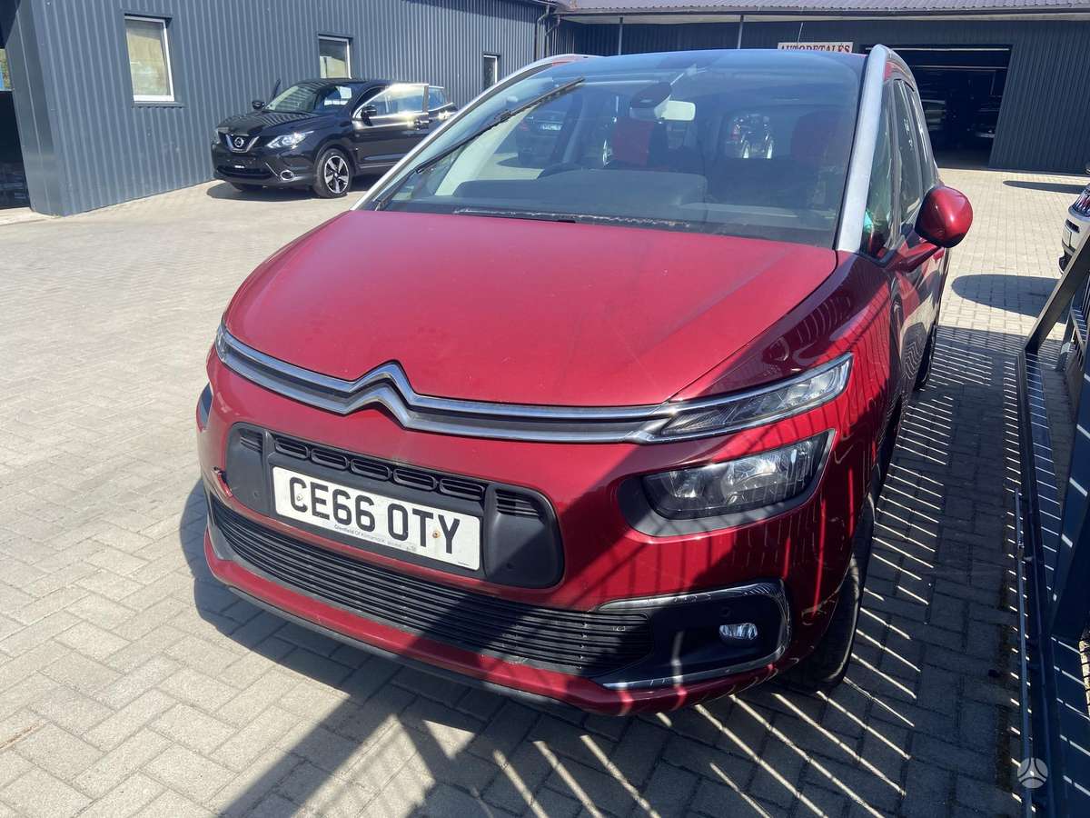 Citroen Grand C4 Picasso dalimis