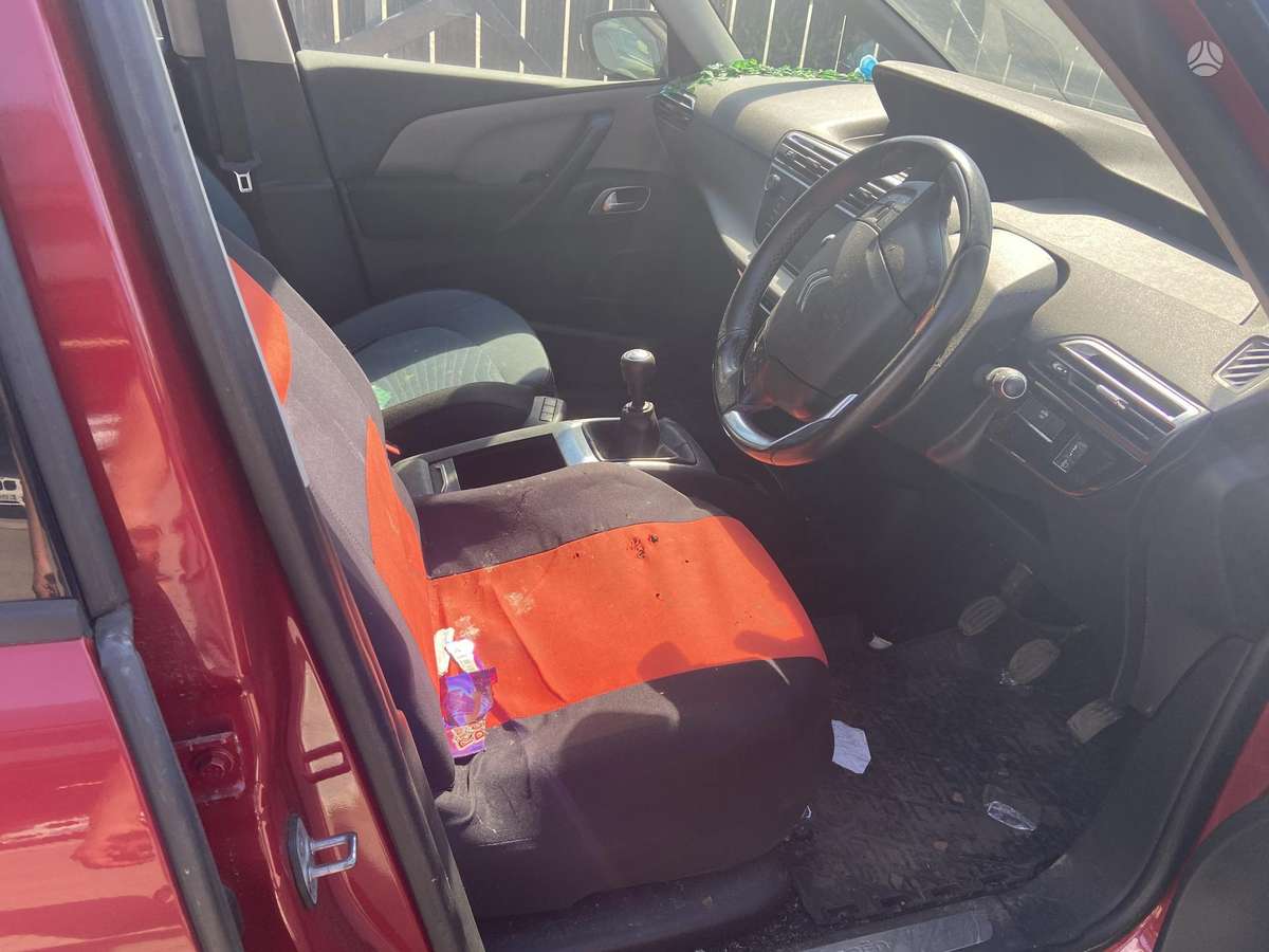 Citroen Grand C4 Picasso dalimis