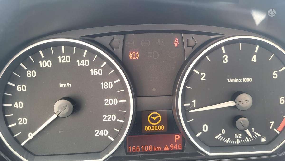 BMW 116, 1.6 l., Хэтчбек