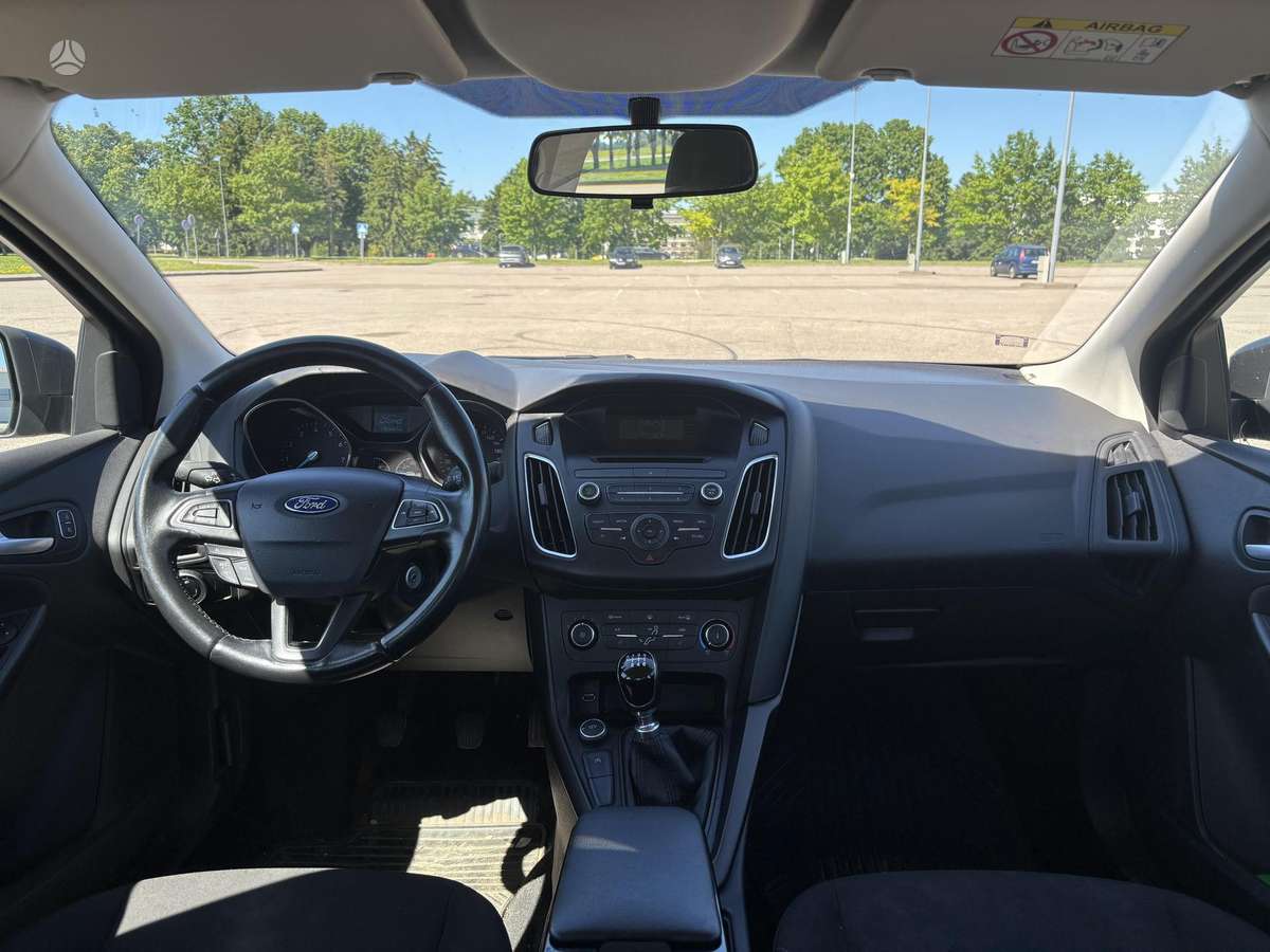 Ford Focus, 1.0 l., Седан