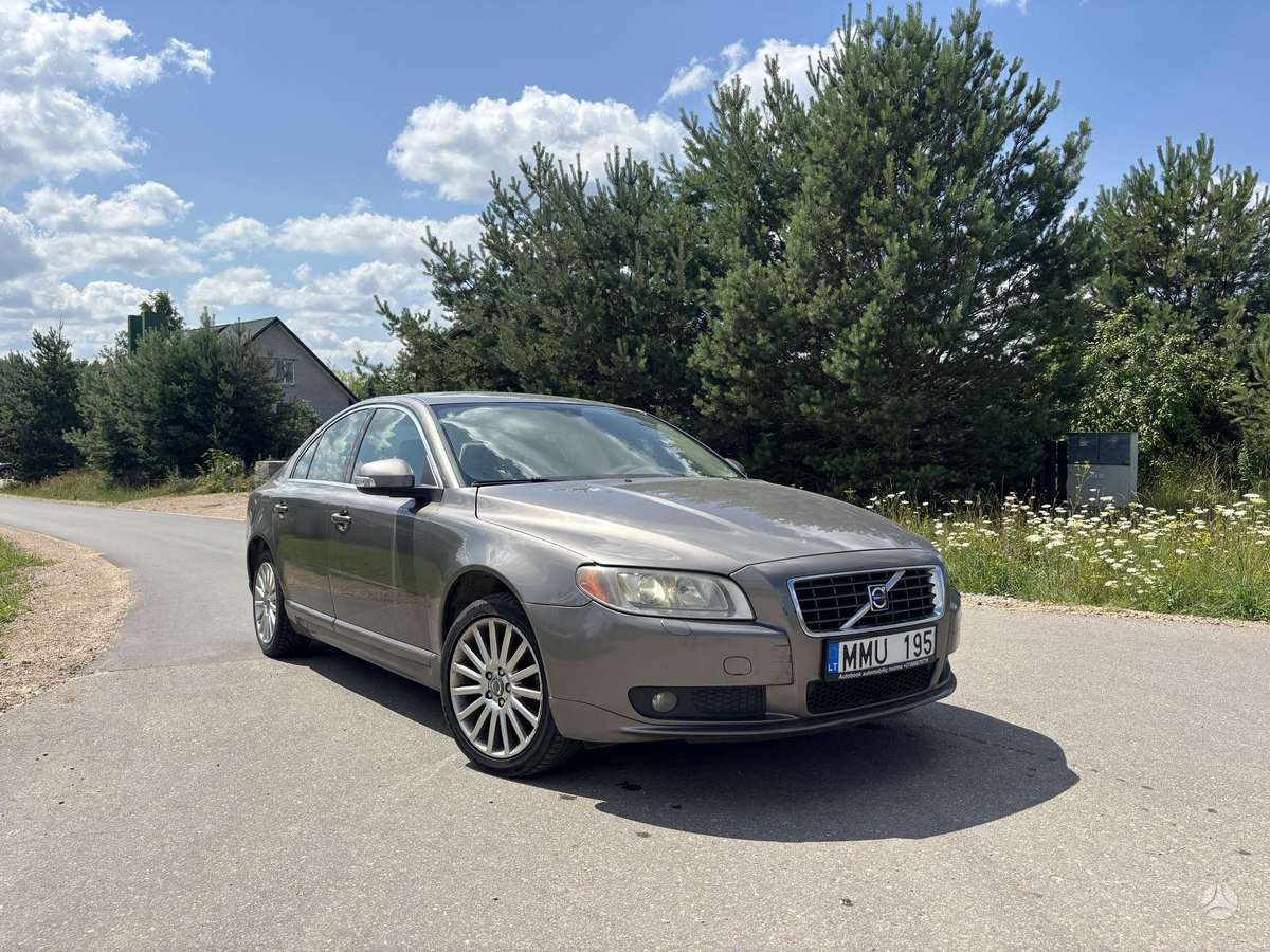 Volvo S80, 2.4 l., Седан