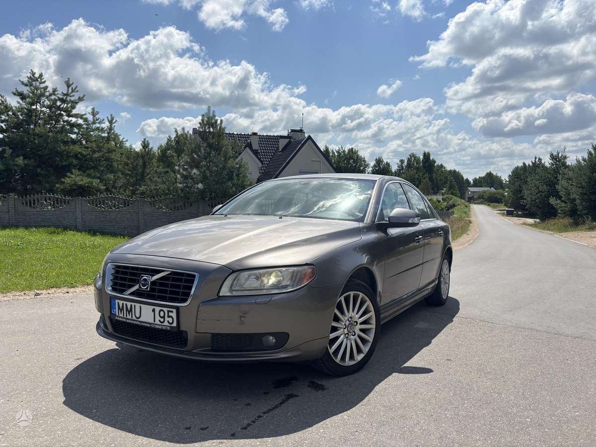 Volvo S80, 2.4 l., Седан