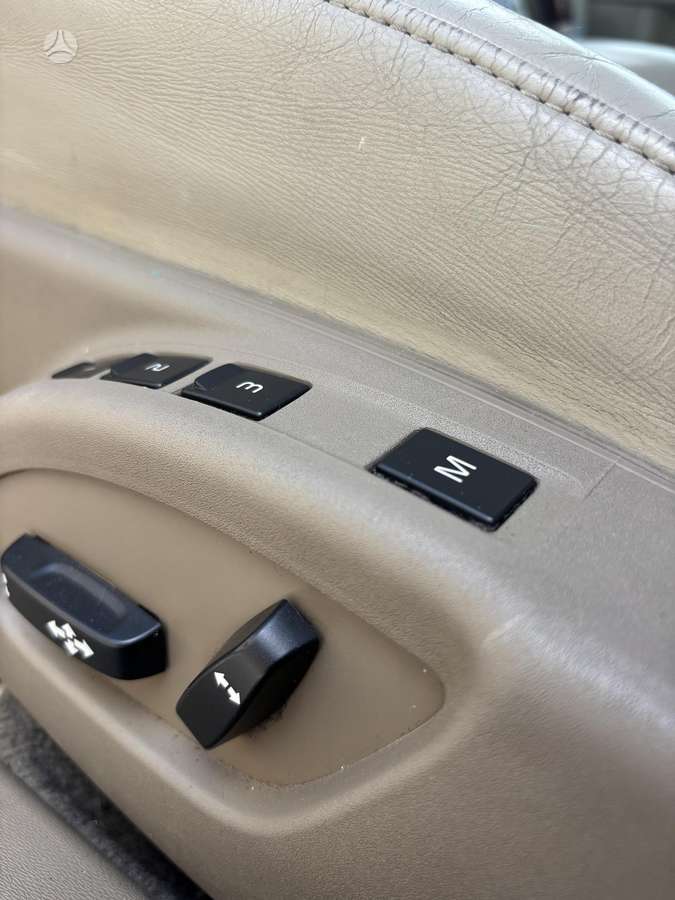 Volvo S80, 2.4 l., Седан