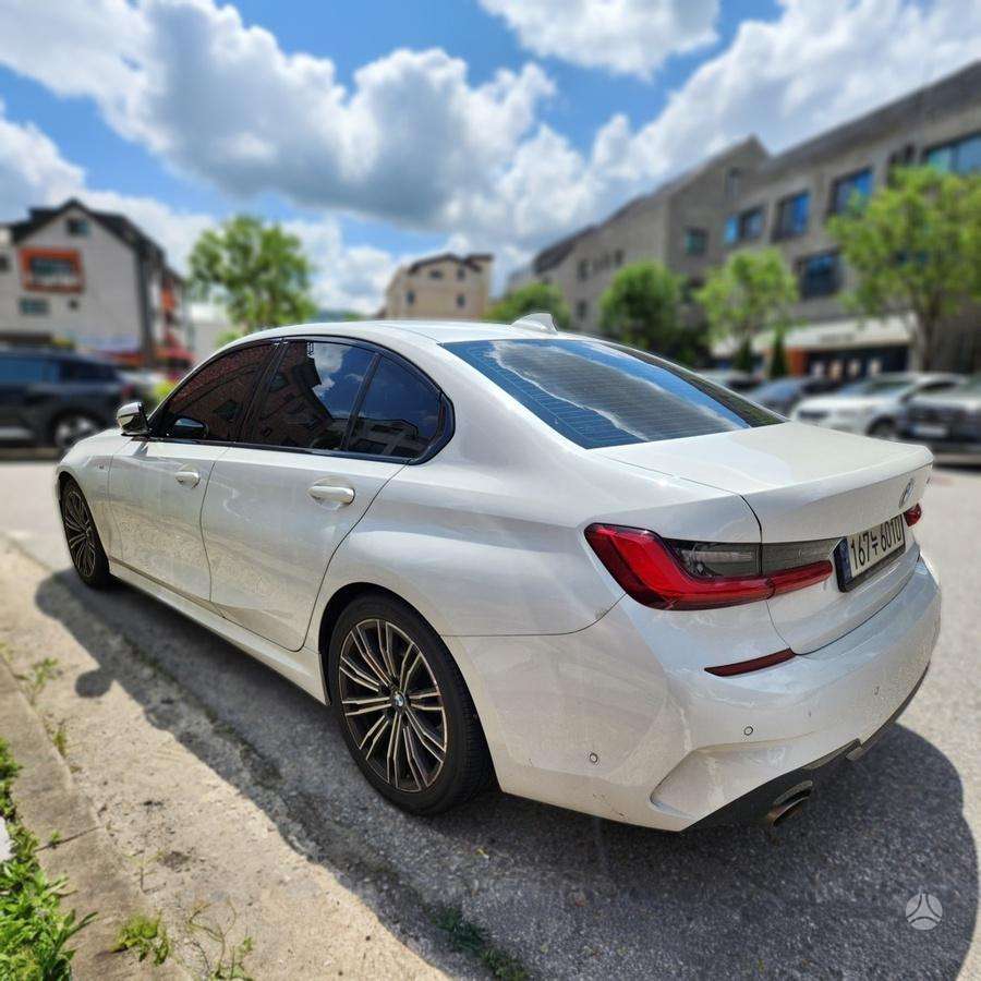 BMW 320, 2.0 l., Седан