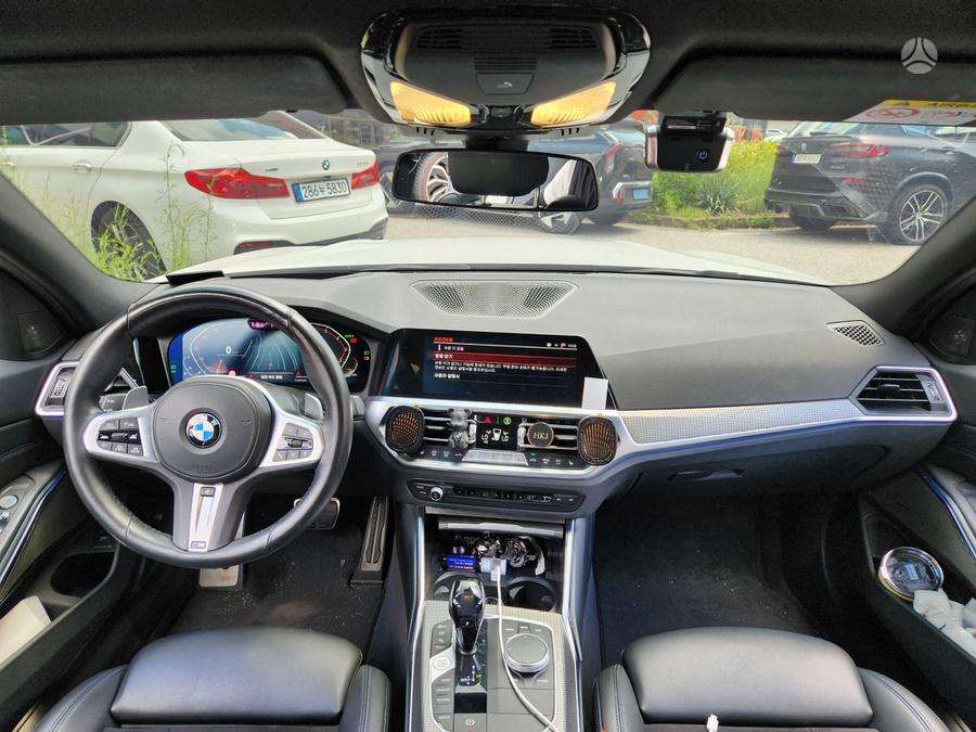 BMW 320, 2.0 l., Седан