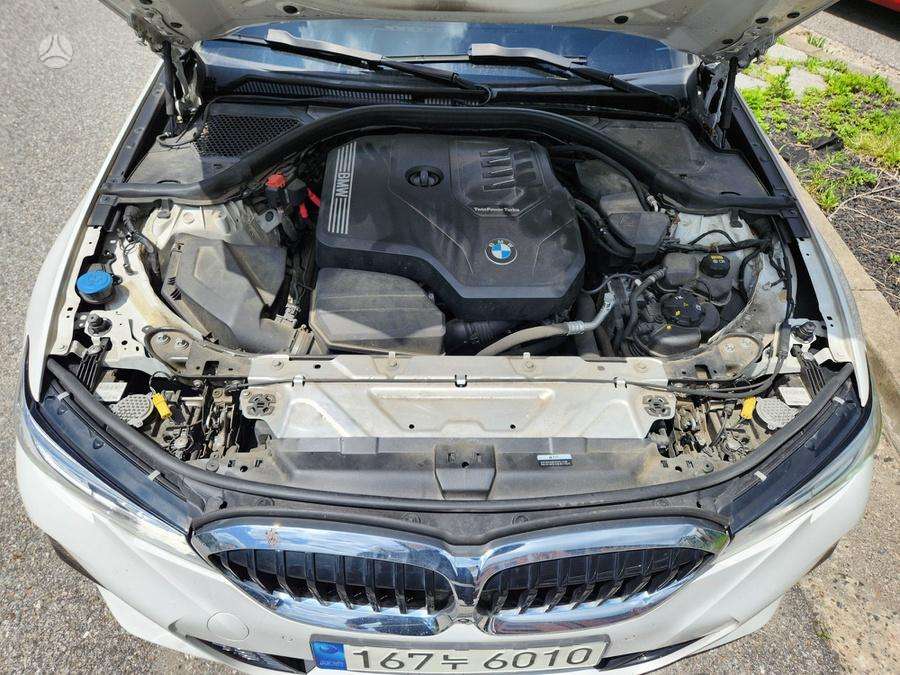 BMW 320, 2.0 l., Седан