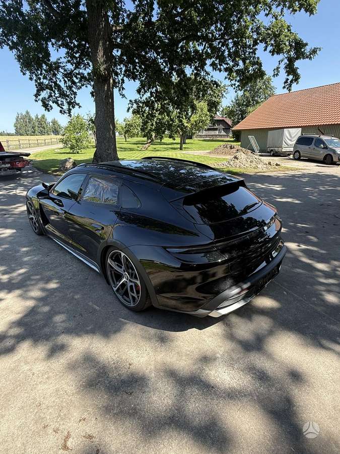 Porsche Taycan - 2
