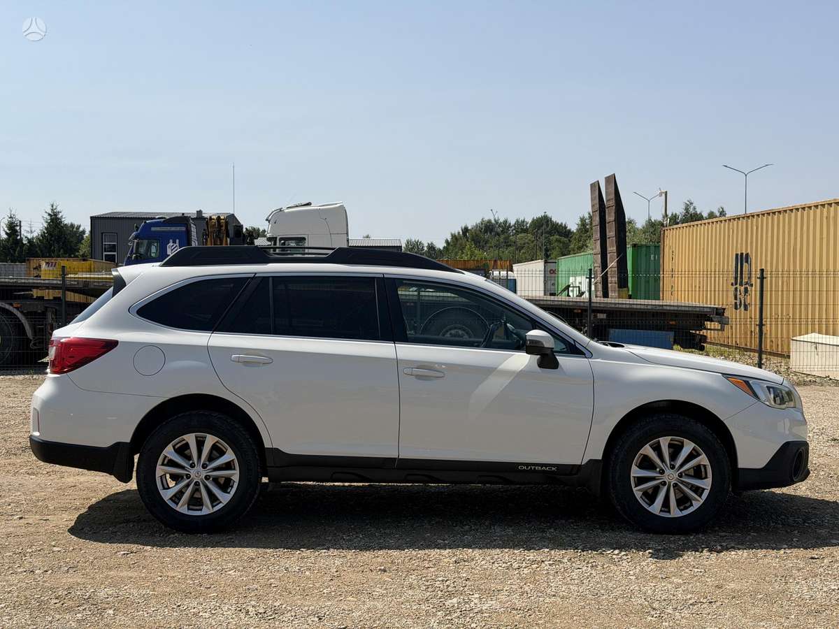 Subaru Outback, 2.5 l., off-road / crossover